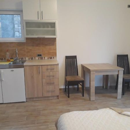 Apartmani Andrea Studio Херцег-Новий Екстер'єр фото