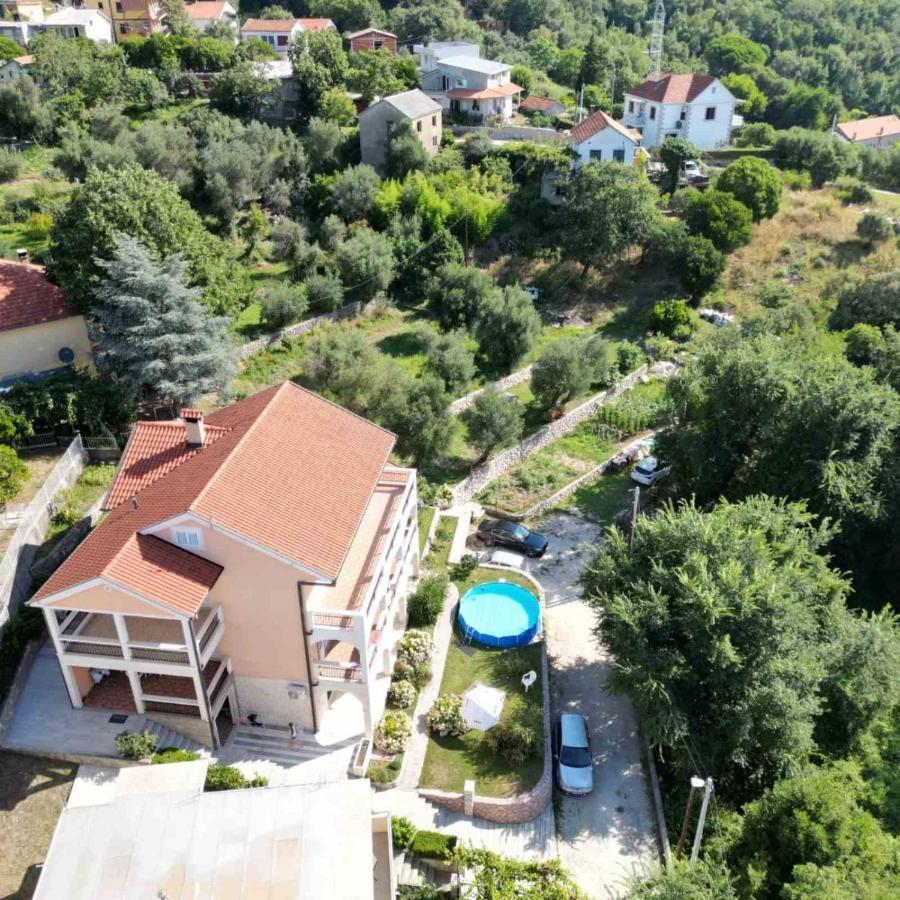 Apartmani Andrea Studio Херцег-Новий Екстер'єр фото